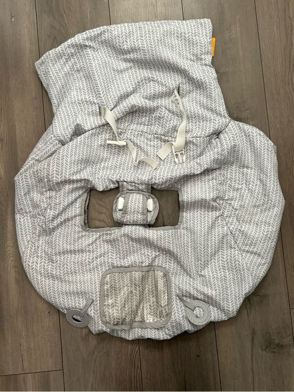 2-in-1 shopping cart & high chair cover, specifically the Binxy Baby Brand